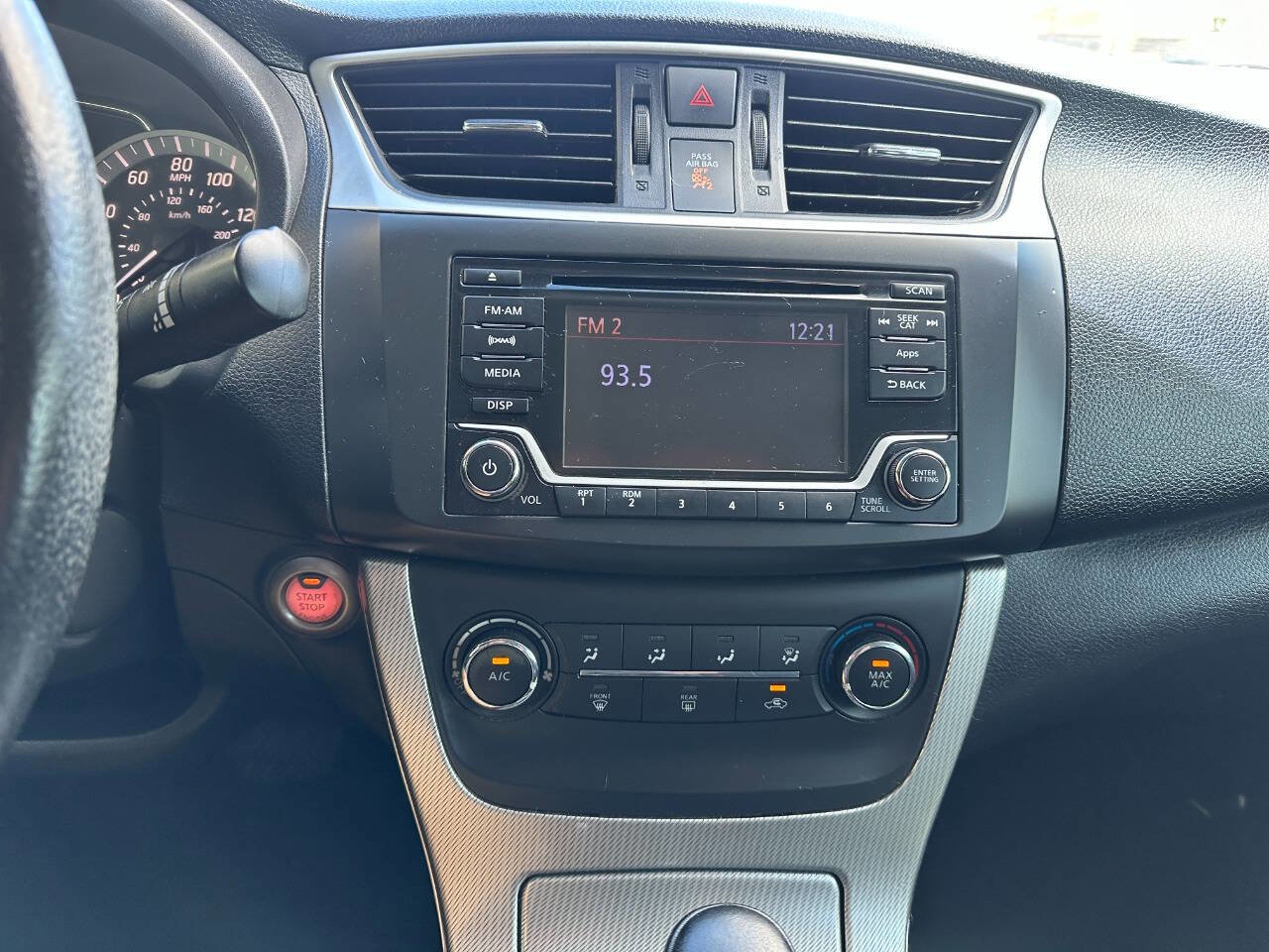 Used 2015 Nissan Sentra SR image 36