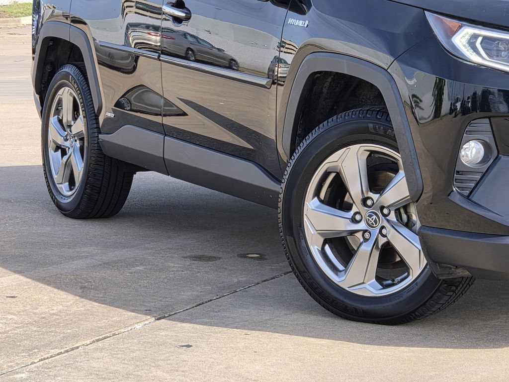 Used 2019 Toyota RAV4 Limited w/ Limited Grade Weather Package AWD/4WD image 12