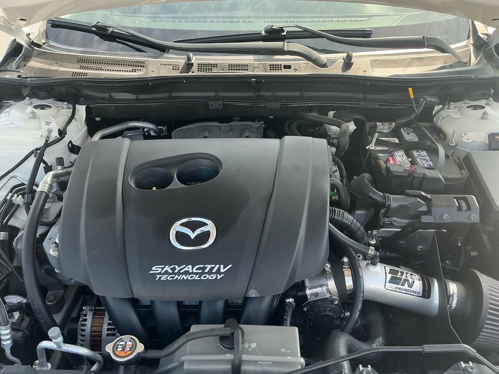 Used 2018 MAZDA MAZDA3 Touring FWD image 25