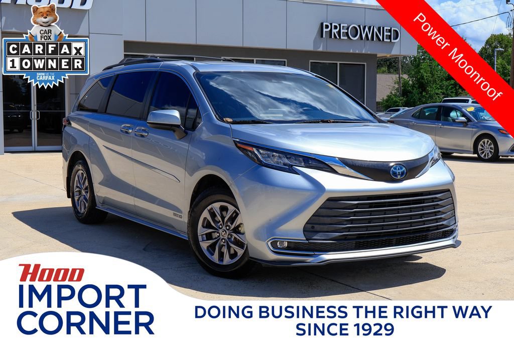 Used 2021 Toyota Sienna XLE