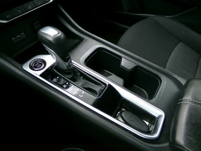 Used 2022 Nissan Sentra SV image 18