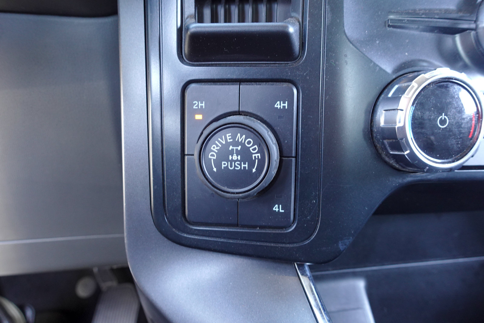 Used 2025 Ford F150 XLT w/ Equipment Group 301A Standard AWD/4WD image 22