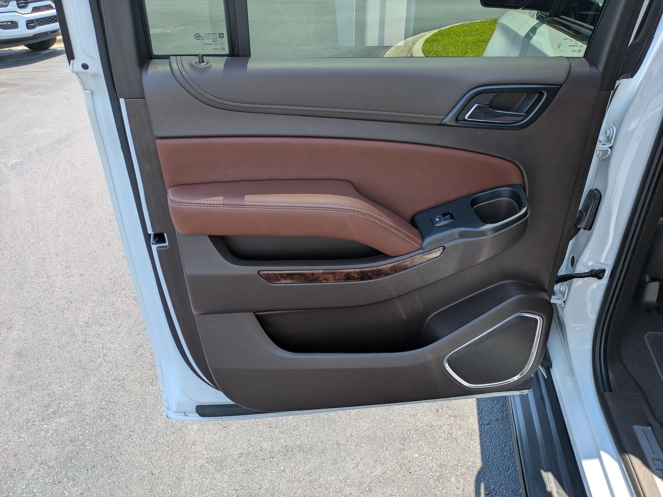 Used 2019 Chevrolet Suburban Premier w/ RST 6.2L Performance Edition image 27