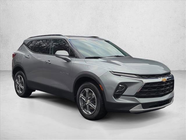 Used 2023 Chevrolet Blazer LT w/ Convenience Package image 3