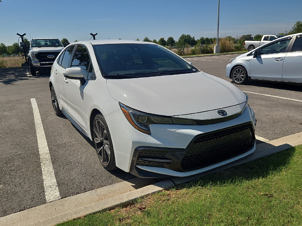 Used 2020 Toyota Corolla SE FWD image 4
