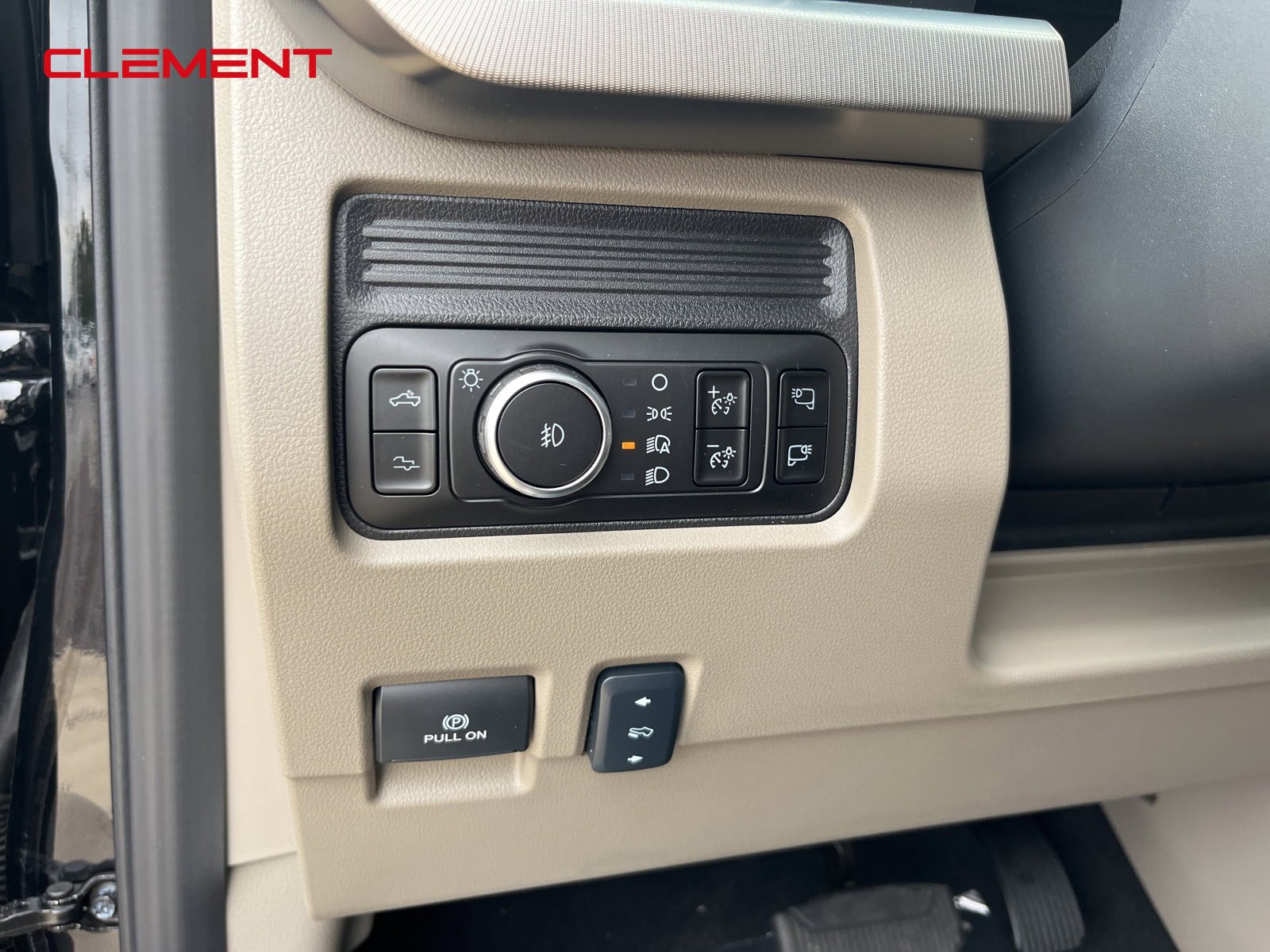 New 2026 Ford F450 Platinum image 10