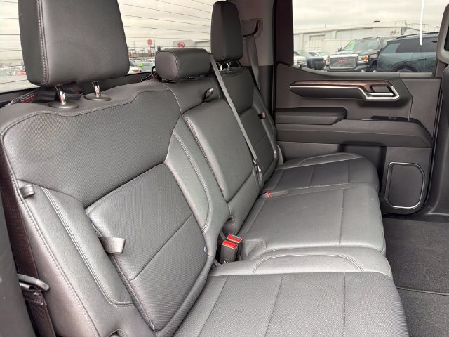 Used 2023 GMC Sierra 1500 SLT w/ SLT Premium Package AWD/4WD image 28