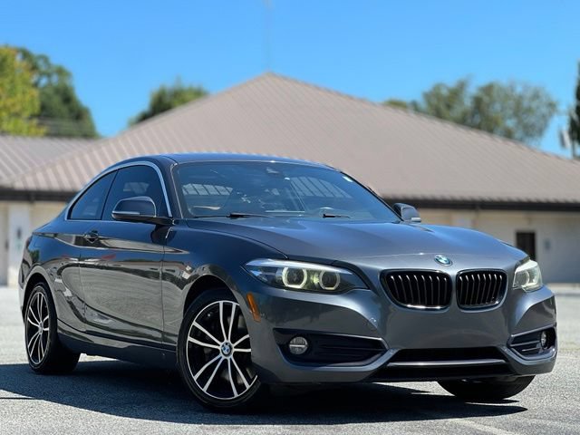 Used 2021 BMW 230i Coupe w/ Convenience Package RWD image 3