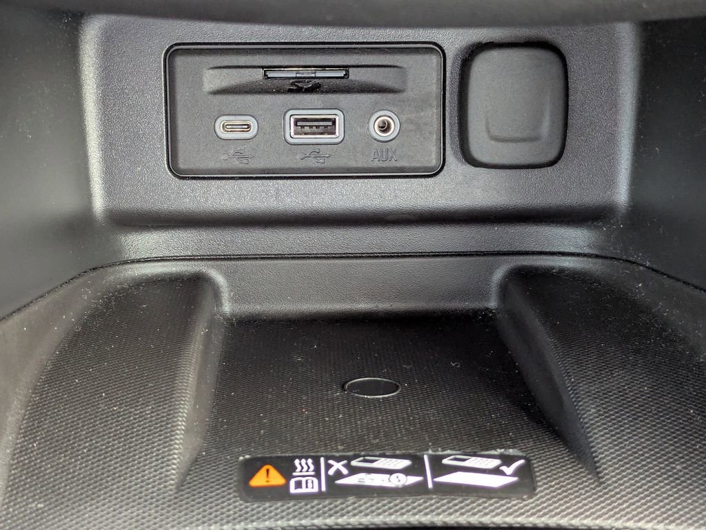 Used 2022 Chevrolet Equinox Premier image 31