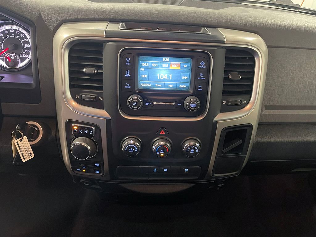 Used 2020 RAM 1500 Classic Warlock AWD/4WD image 35