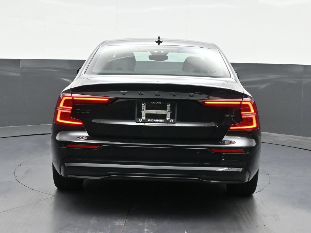 Certified 2024 Volvo S60 B5 Plus FWD image 4