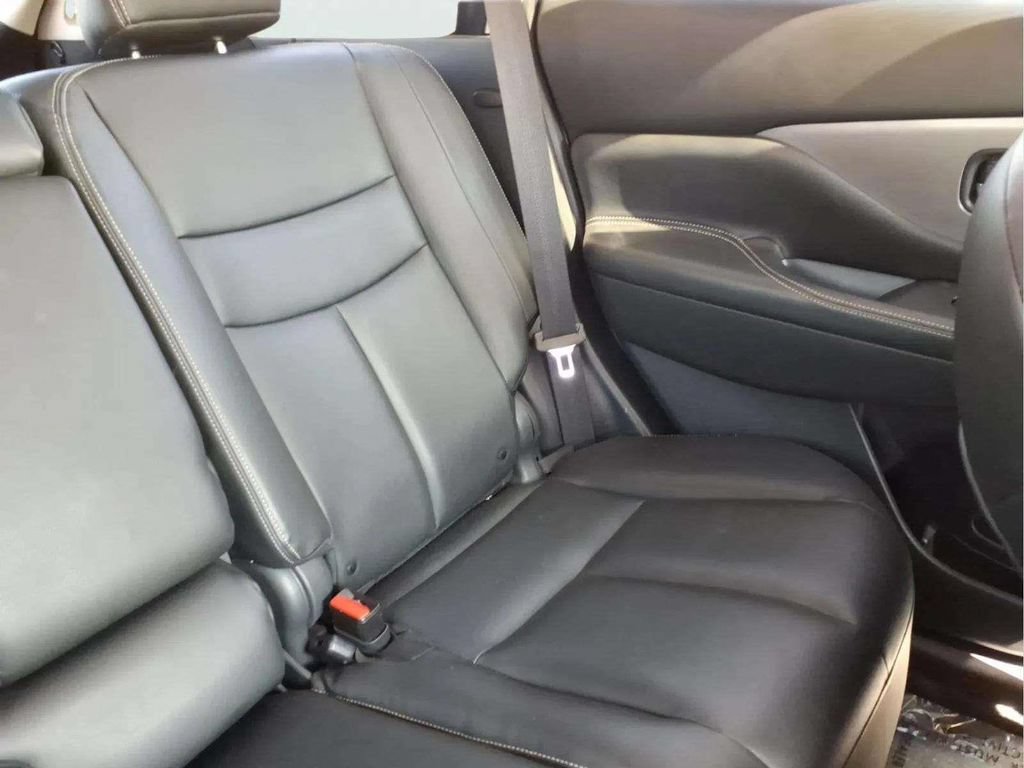 Used 2021 Nissan Murano SV w/ SV Special Edition Package FWD image 18