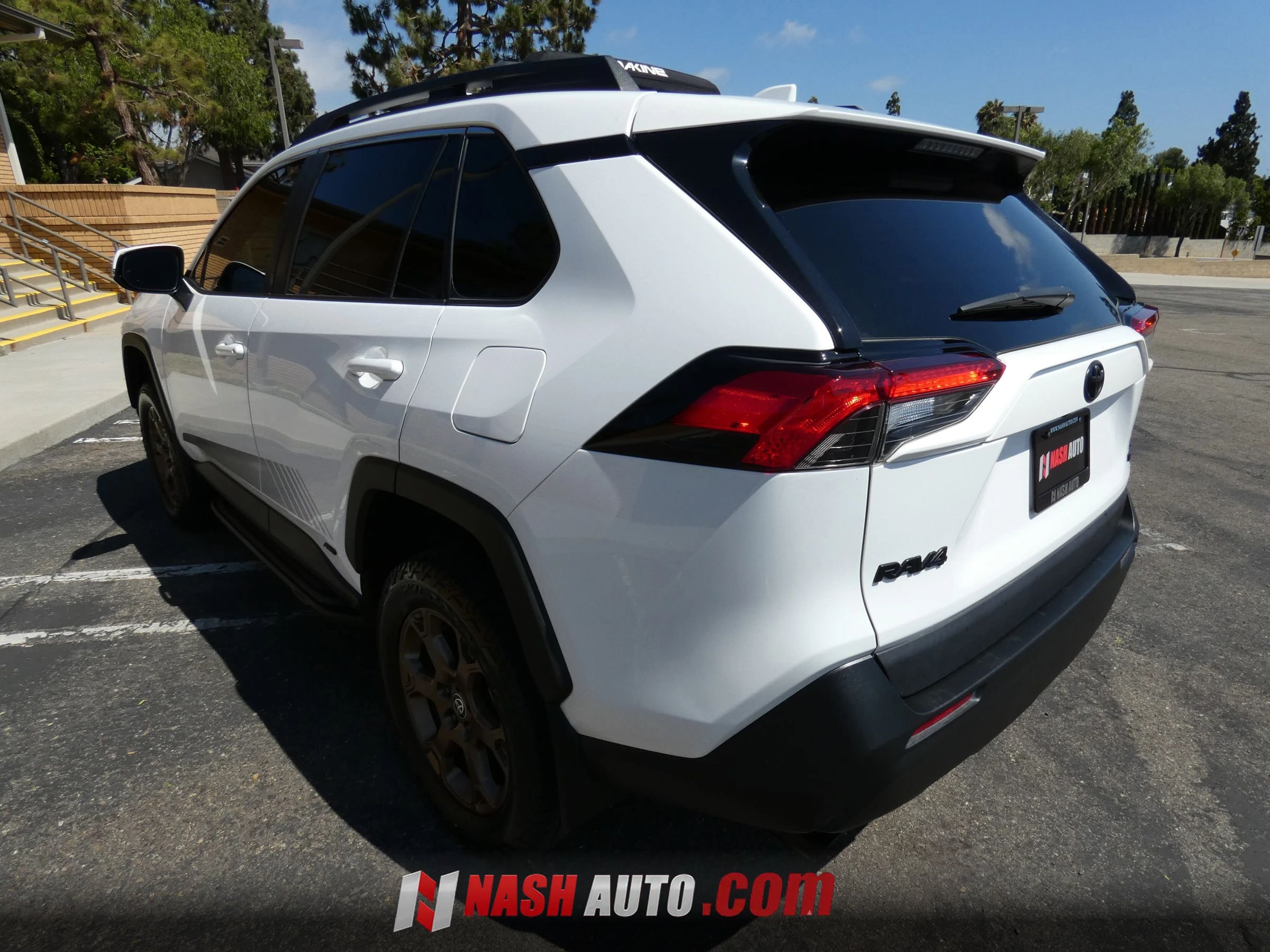 Used 2023 Toyota RAV4 AWD Hybrid image 12