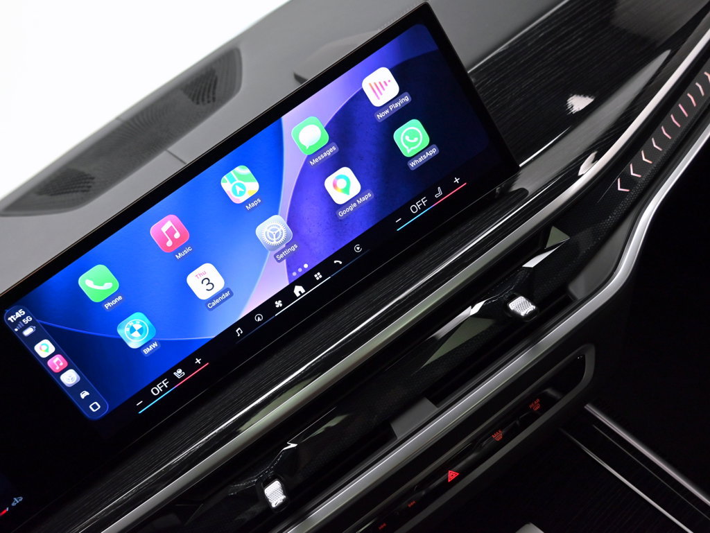 Used 2025 BMW ALPINA XB7 AWD/4WD image 21