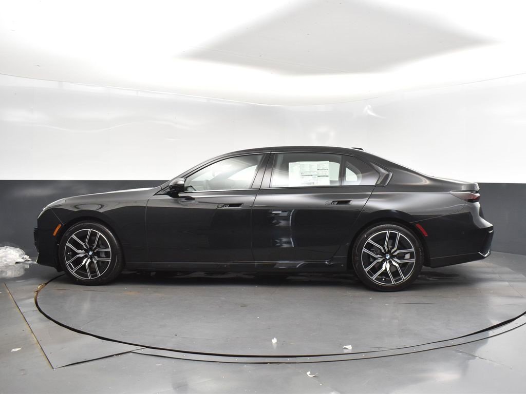 New 2026 BMW 740i xDrive w/ Executive Package image 4