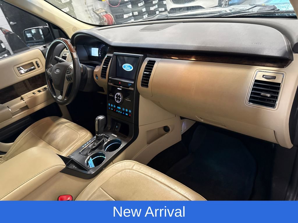Used 2018 Ford Flex Limited w/ Equipment Group 303A AWD/4WD image 17