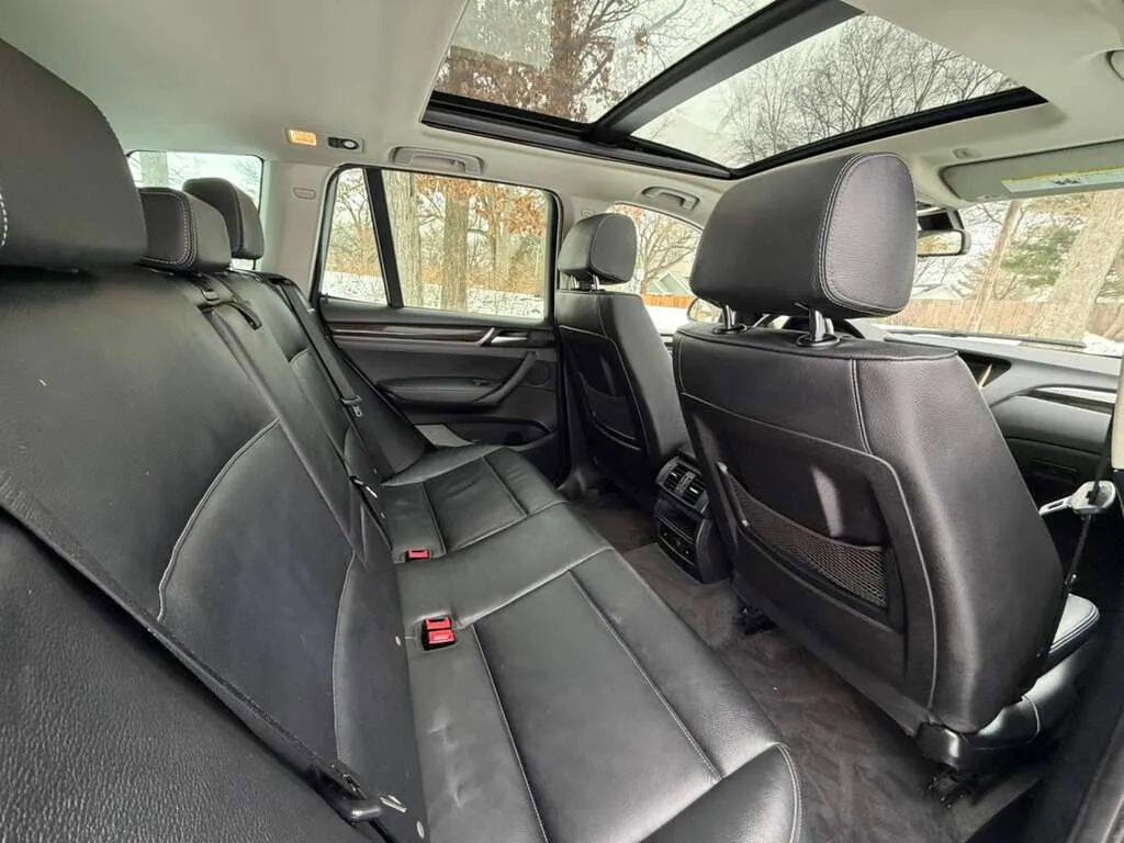 Used 2017 BMW X3 xDrive28i AWD/4WD image 9