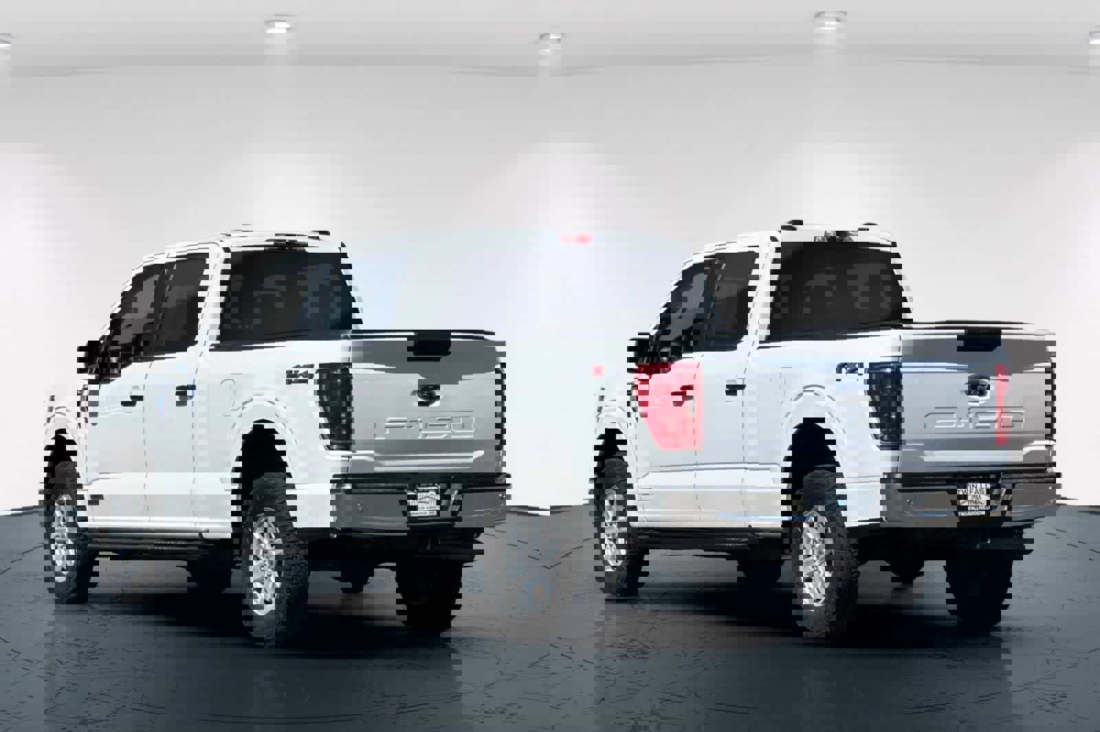 Used 2023 Ford F150 XLT image 8