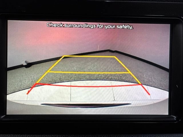 Used 2019 Kia Niro Touring FWD image 4
