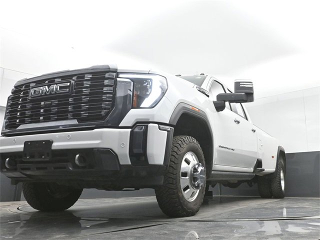 Used 2024 GMC Sierra 3500 Denali Ultimate image 46