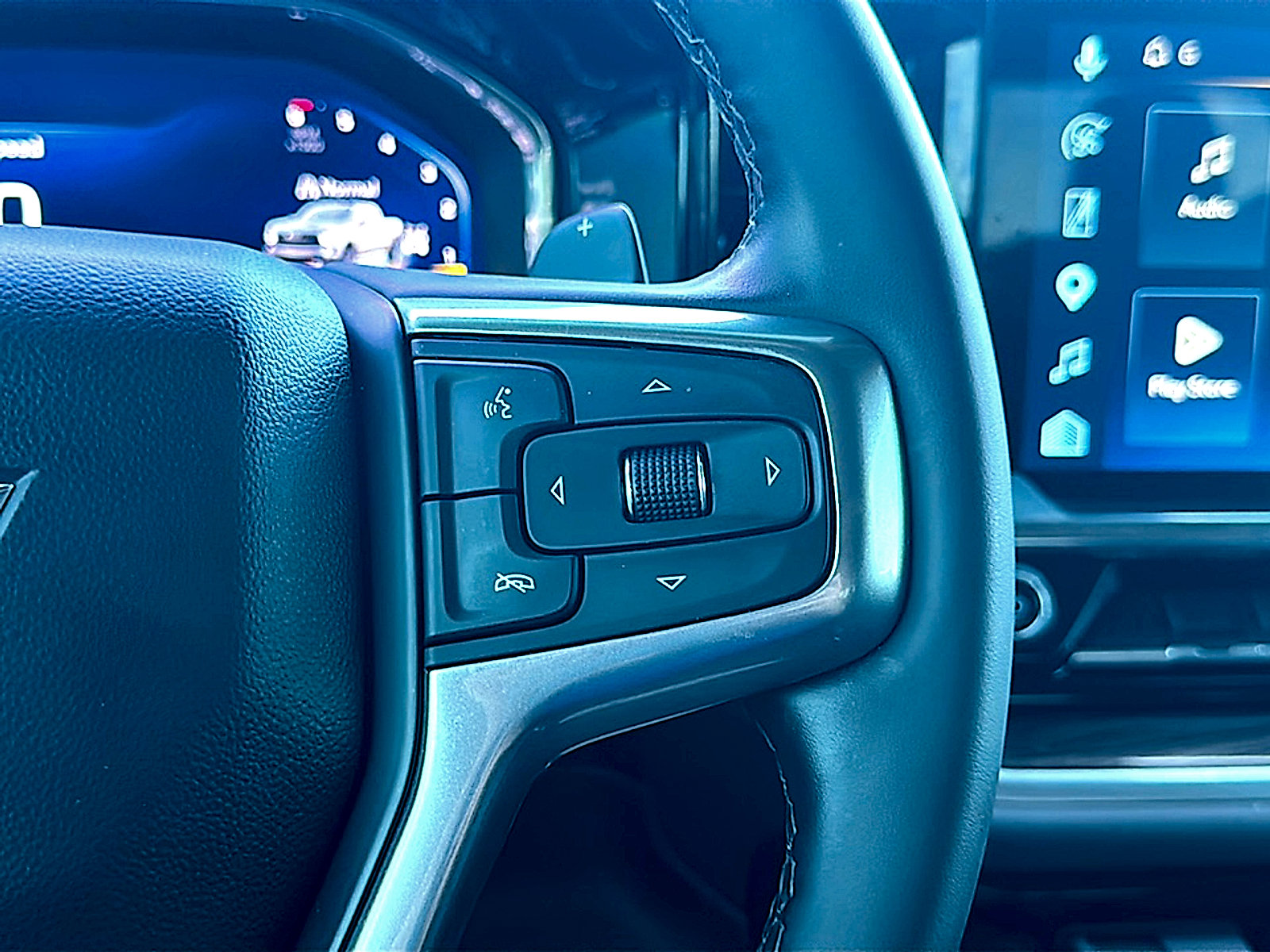 Used 2025 Chevrolet Silverado 1500 LT Trail Boss w/ Convenience Package II AWD/4WD image 29