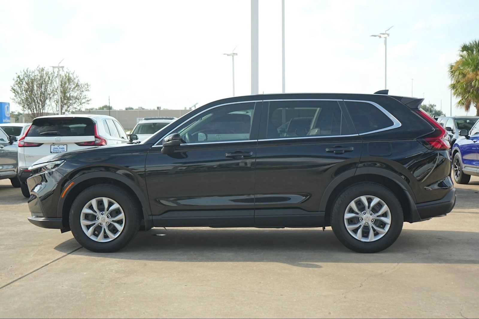 Certified 2025 Honda CR-V LX image 3