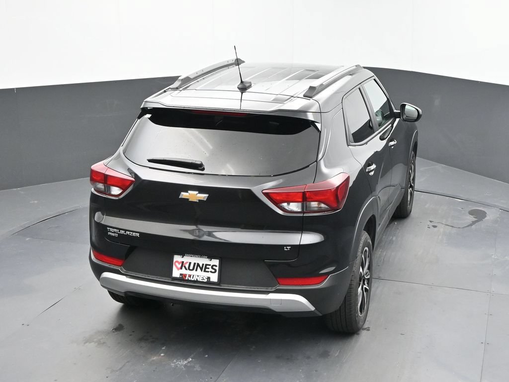 Used 2025 Chevrolet TrailBlazer LT AWD/4WD image 11