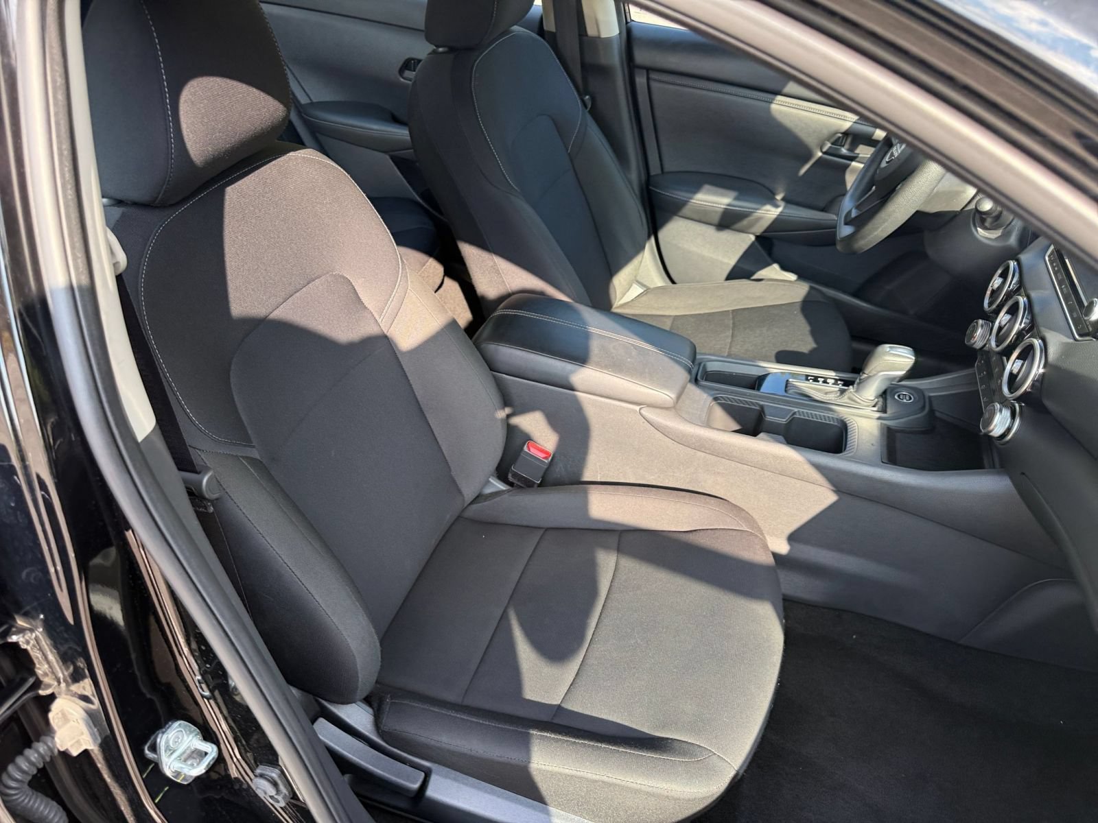 Used 2025 Nissan Sentra S FWD image 33