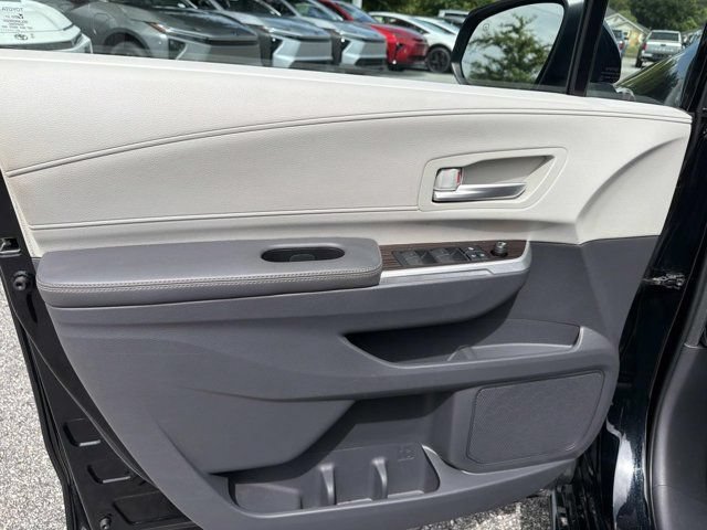 Used 2021 Toyota Sienna XLE FWD image 7