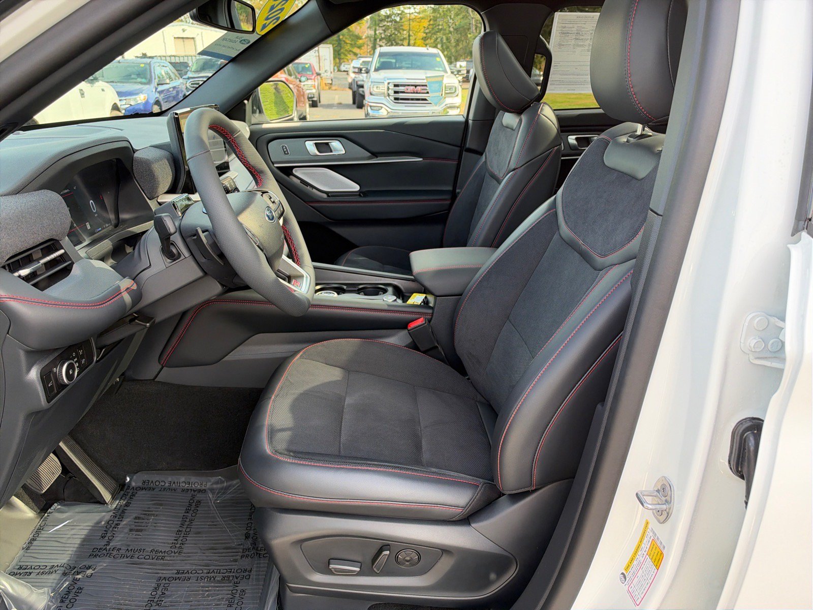 Used 2026 Ford Explorer ST AWD/4WD image 7