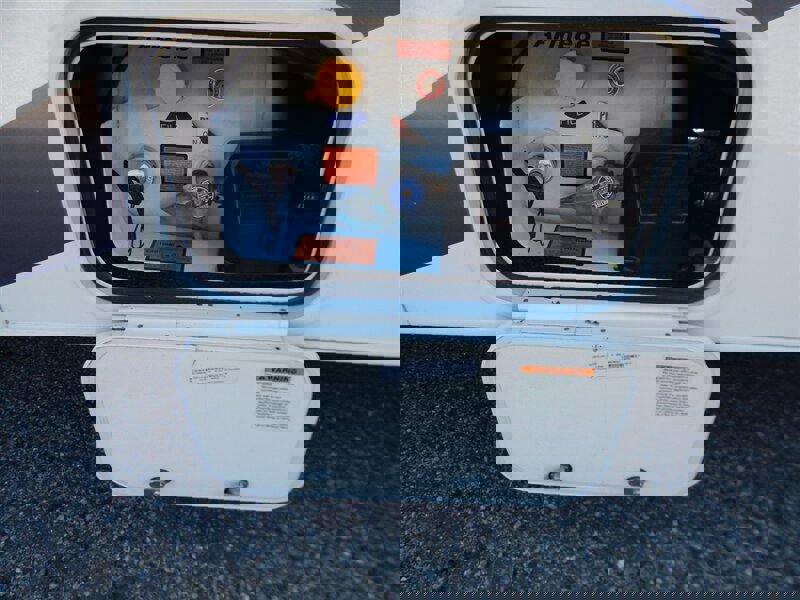 Used 2022 Ford E-450 and Econoline 450 Super Duty w/ Motorhome Prep Package image 21