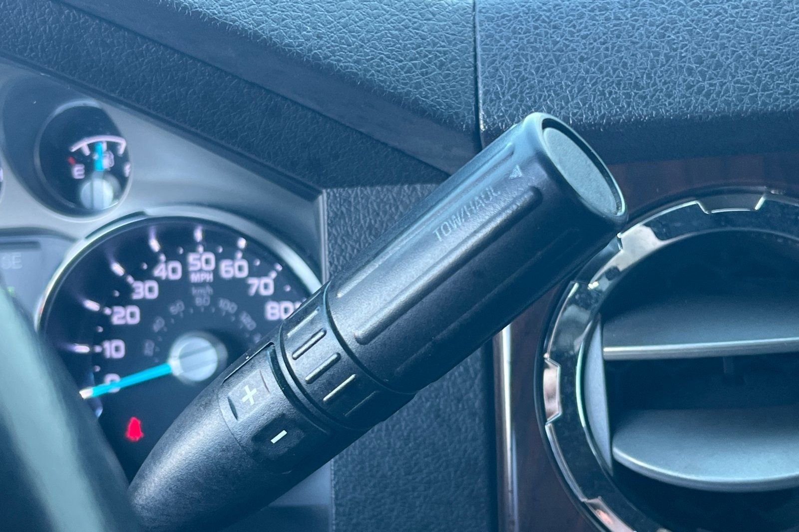 Used 2015 Ford F250 Lariat w/ Lariat Interior Package AWD/4WD image 20