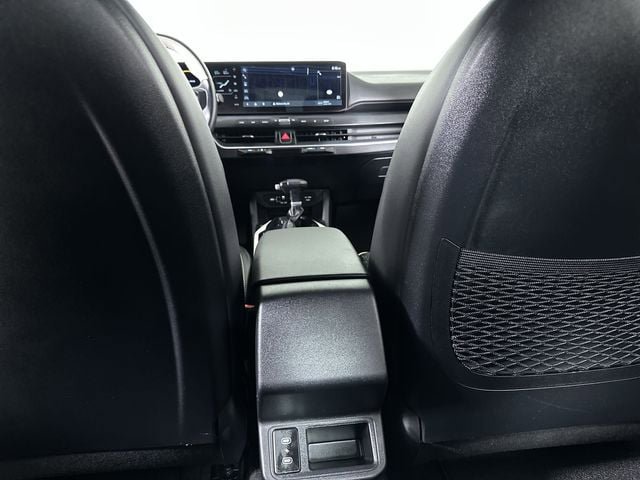 Used 2025 Kia K4 GT-Line FWD image 22
