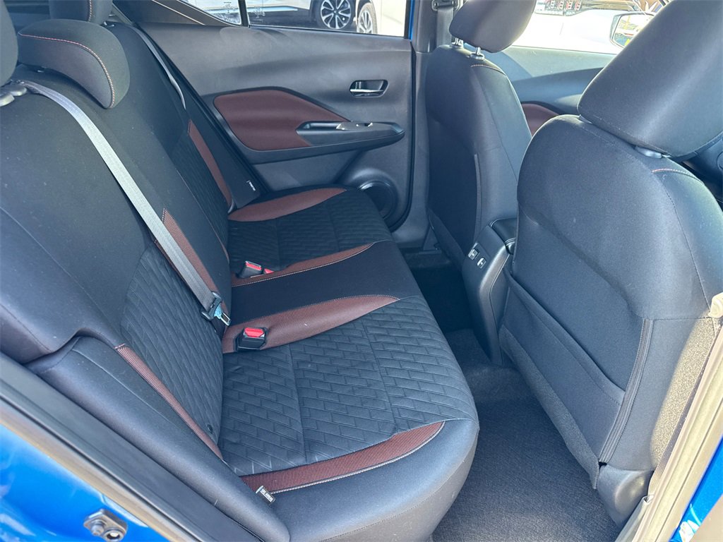 Used 2023 Nissan Kicks SR image 16