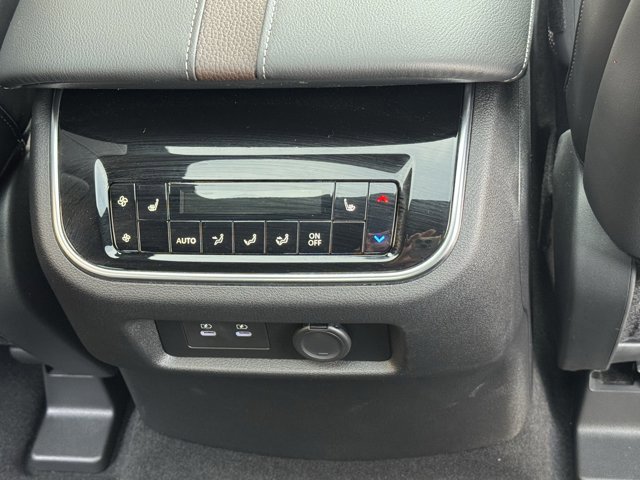 New 2026 Nissan Armada Platinum image 18