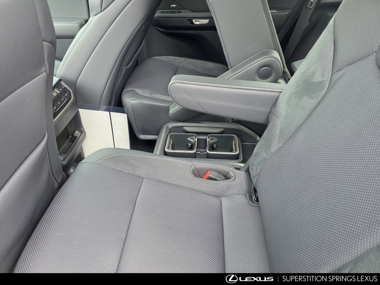 New 2026 Lexus TX 500h AWD image 23