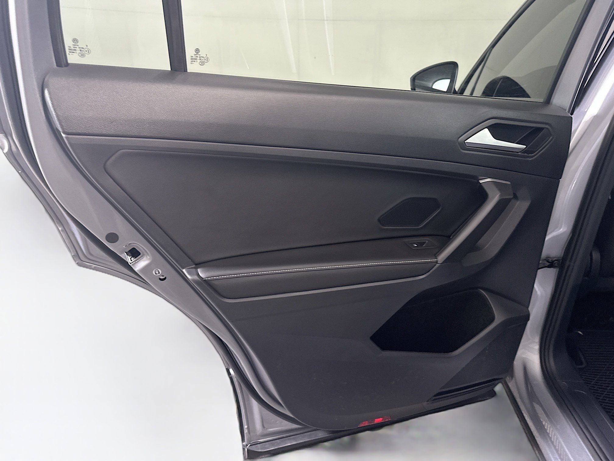 Used 2023 Volkswagen Tiguan S image 26