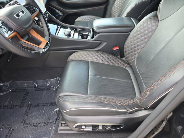 Used 2022 Jeep Grand Cherokee Summit AWD/4WD image 22