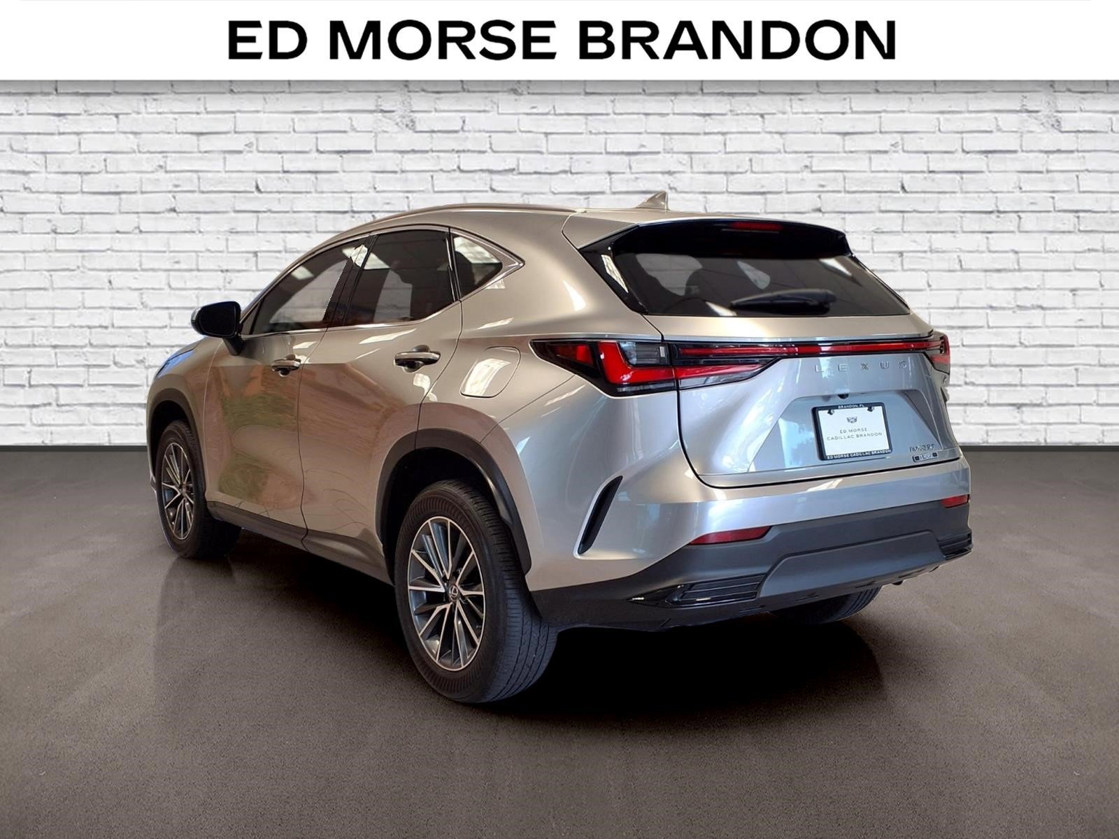 Used 2023 Lexus NX 250 FWD w/ Towing Package (2000 Lbs) video 3