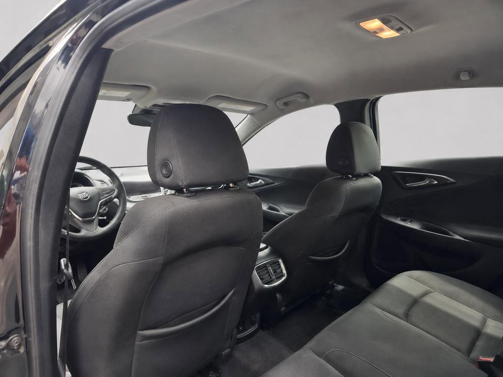 Used 2020 Chevrolet Malibu LT FWD image 16