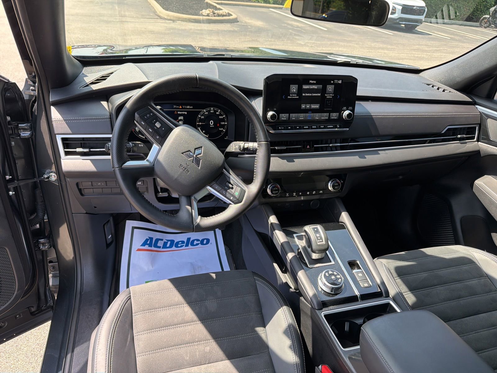 Used 2024 Mitsubishi Outlander SE Black Edition FWD image 23