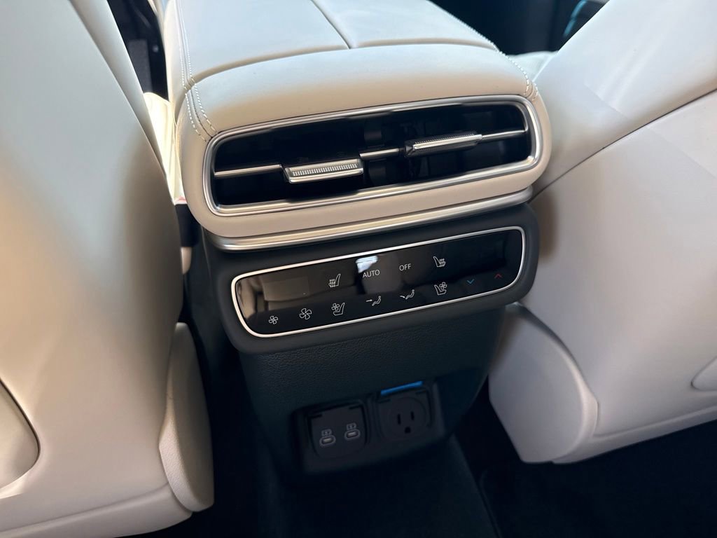 New 2026 Genesis GV80 3.5T Prestige image 14