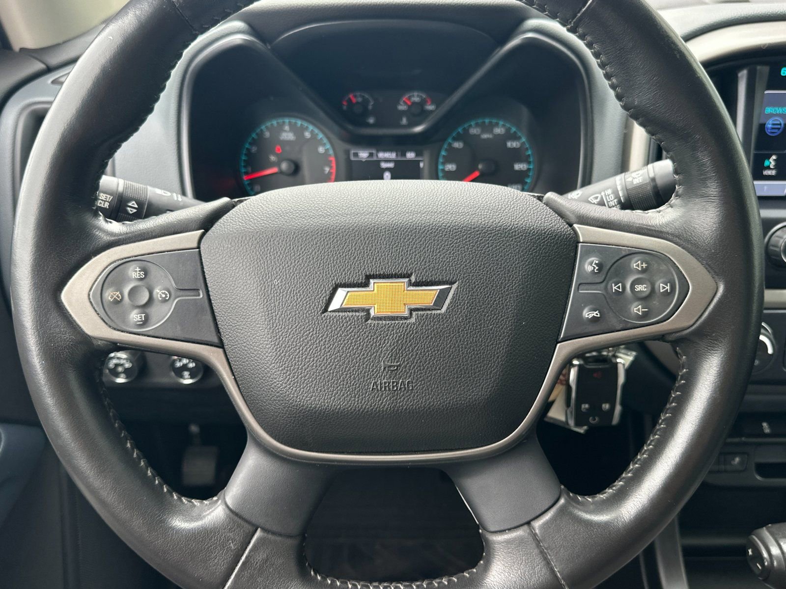 Used 2015 Chevrolet Colorado Z71 AWD/4WD image 21