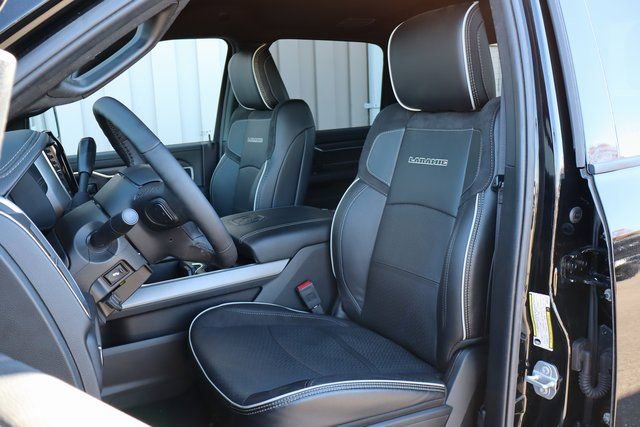 Used 2025 RAM 2500 Laramie w/ Sport Appearance Package image 13