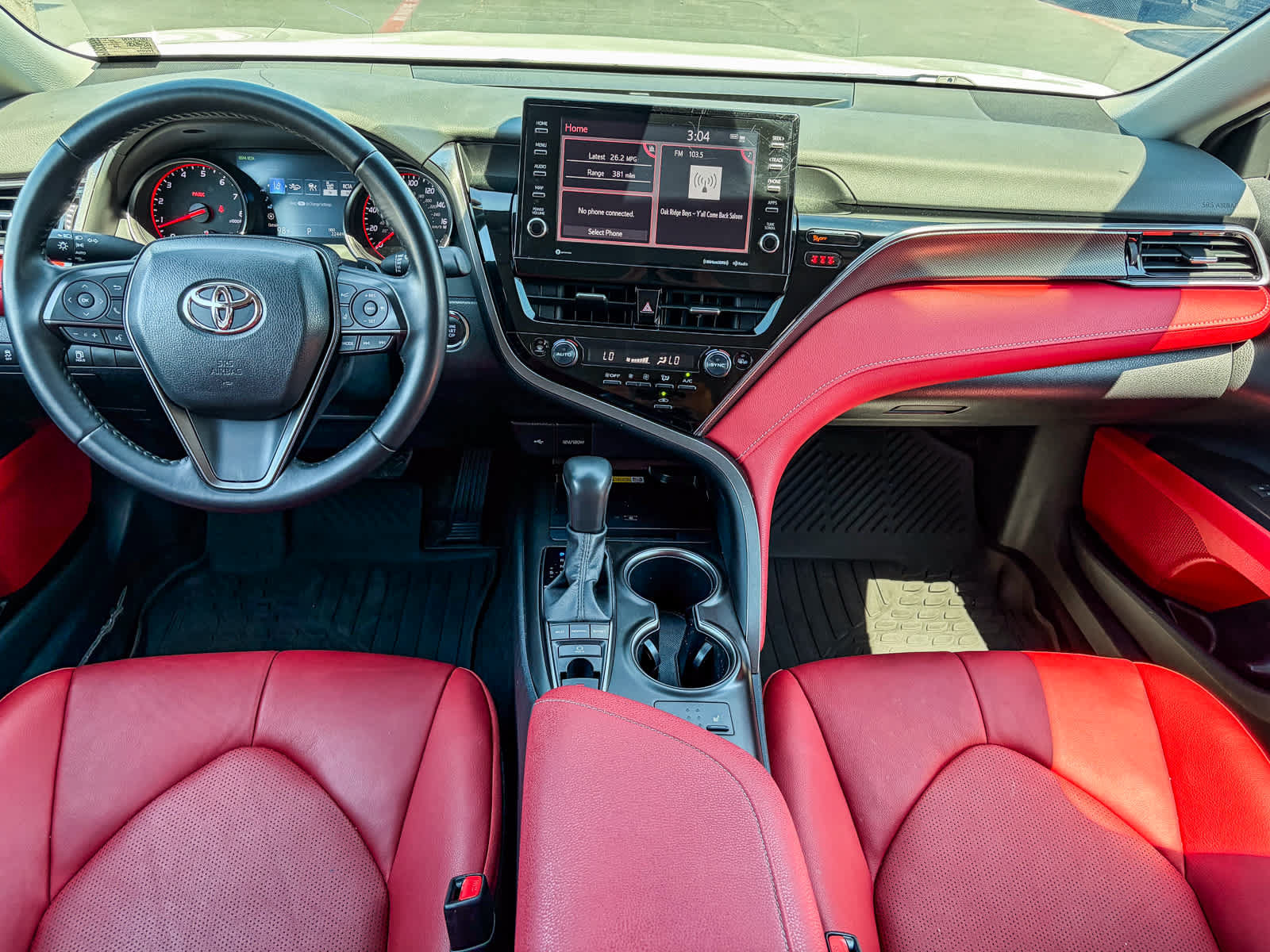 Used 2023 Toyota Camry XSE FWD image 11