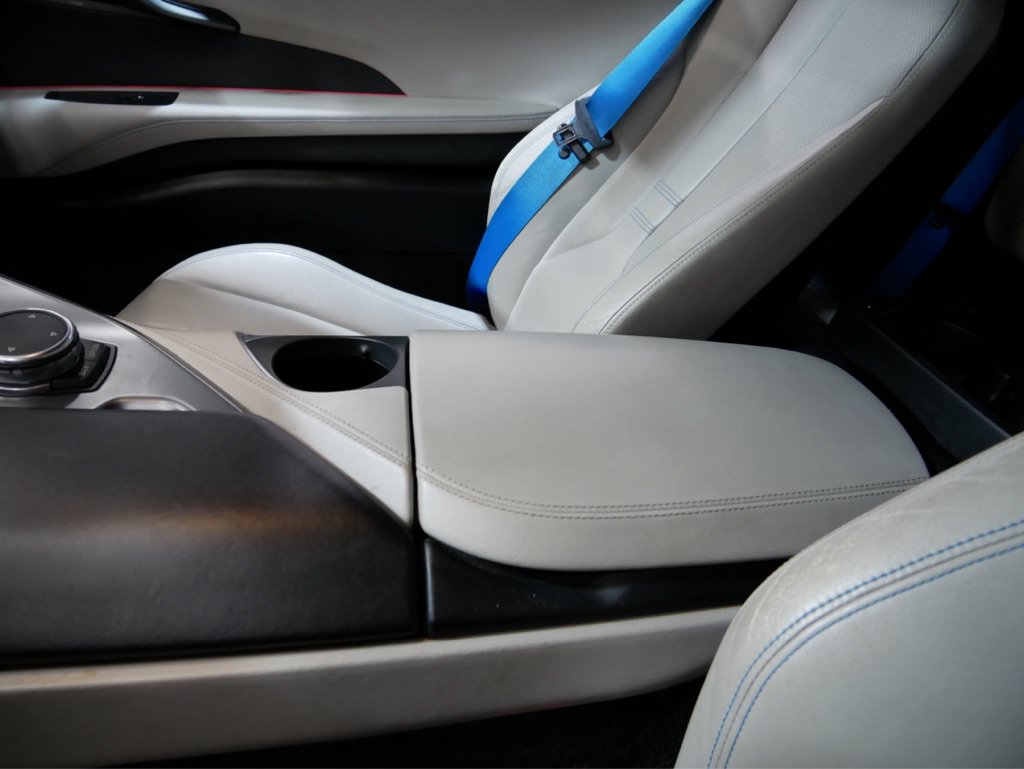 Used 2015 BMW i8 AWD/4WD image 13
