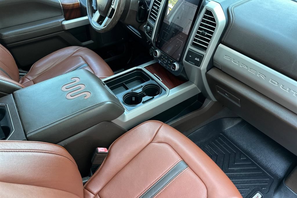 Used 2020 Ford F350 King Ranch w/ King Ranch Ultimate Package AWD/4WD image 15