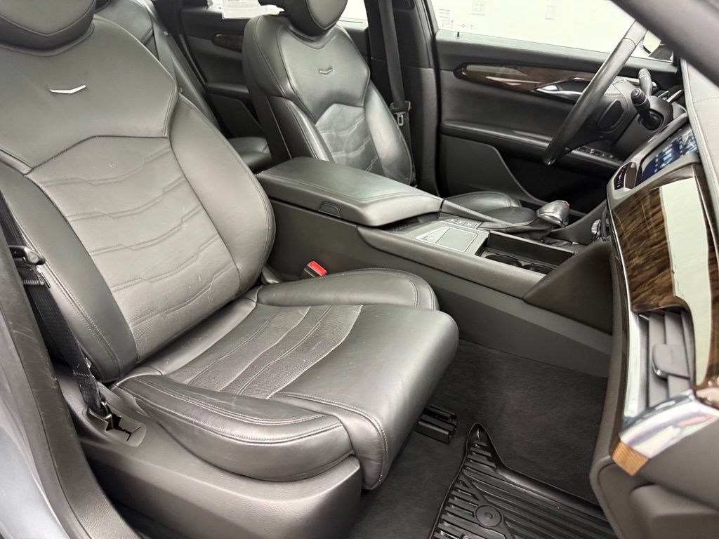 Used 2018 Cadillac CT6 Luxury w/ Active Chassis Package AWD/4WD image 42
