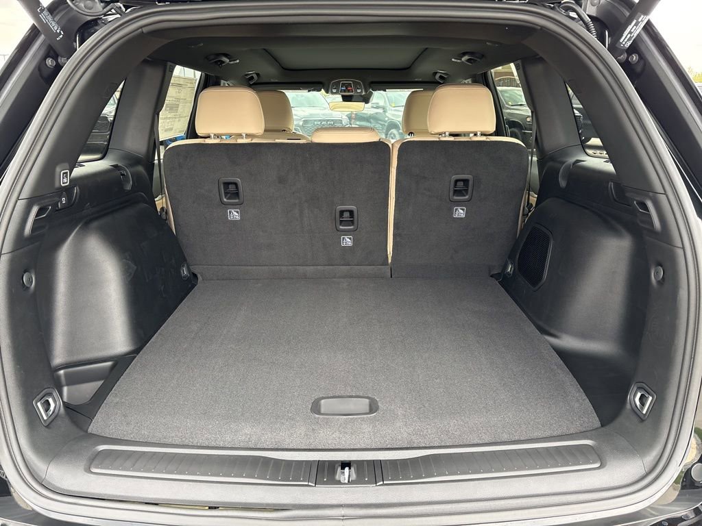 New 2026 Jeep Grand Cherokee Limited AWD/4WD image 11