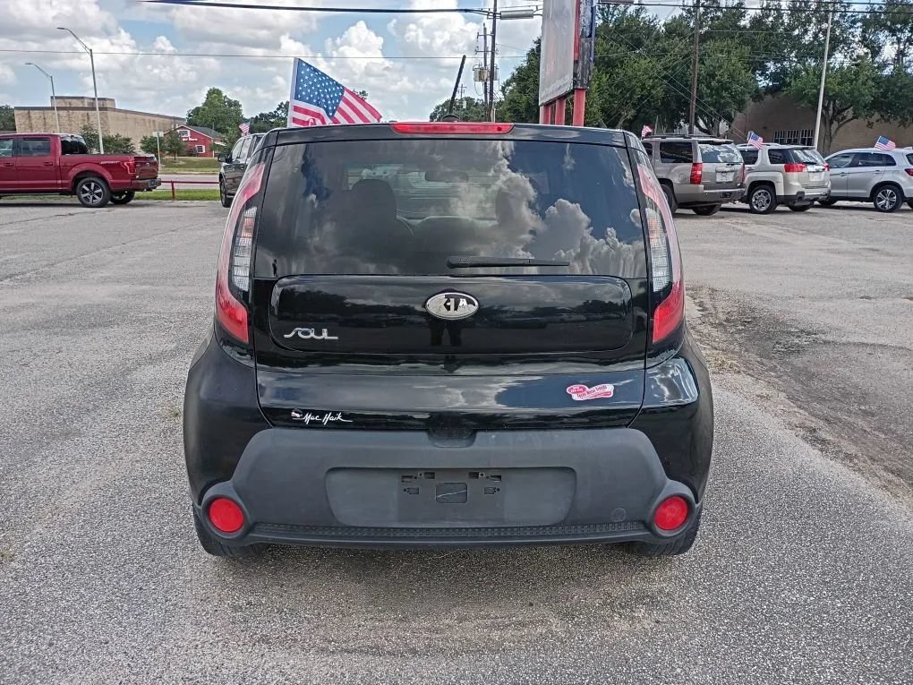 Used 2014 Kia Soul FWD image 4